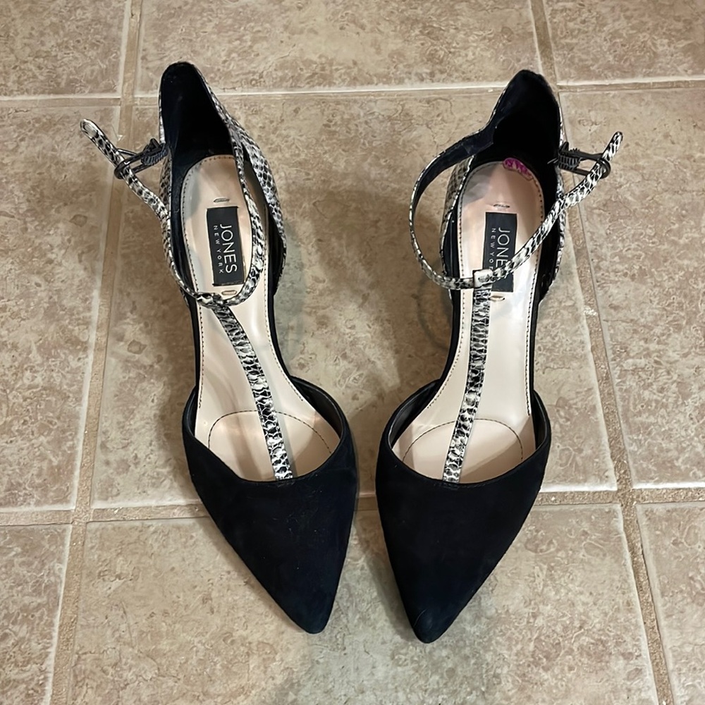 Jones New York Black and White Heels